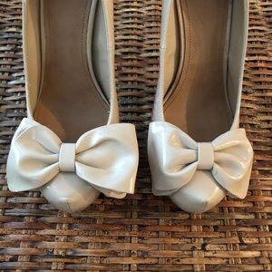 Elle | Shoes | Elle Nude Bow Stilettos | Poshmark